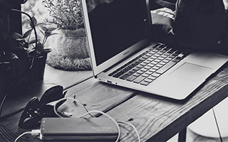 周四012西甲：奥维耶多VS巴萨，主场难阻巴萨，控球压制或定胜负